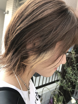 伸びたボブから曖昧な長さの軽いショートにチェンジ_20180807_1